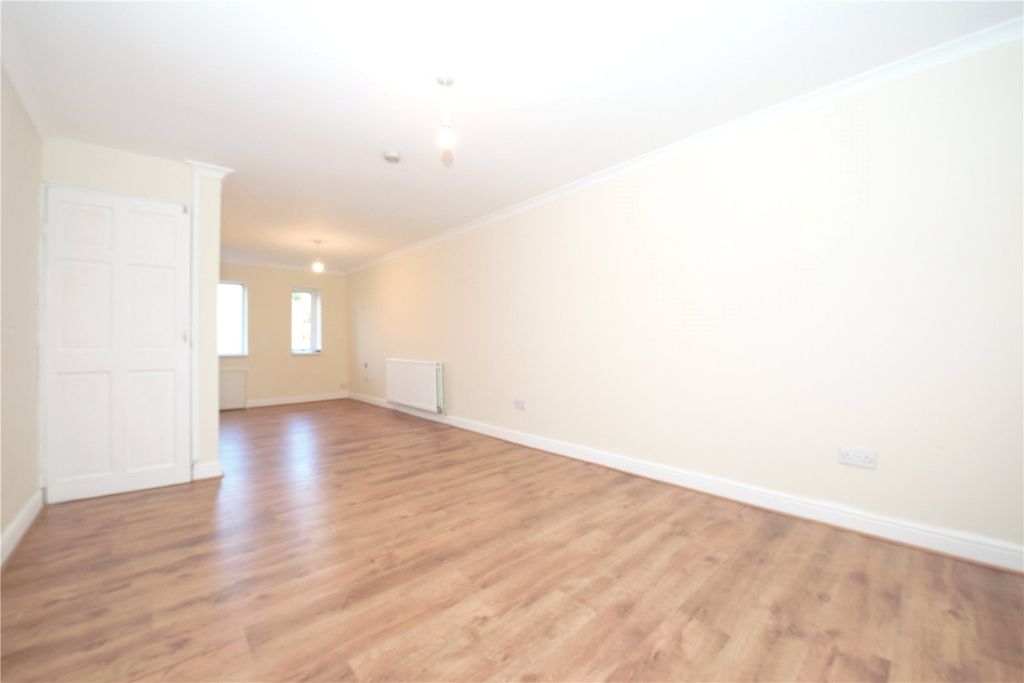 Property photo 1 of 9 Picture No. 09