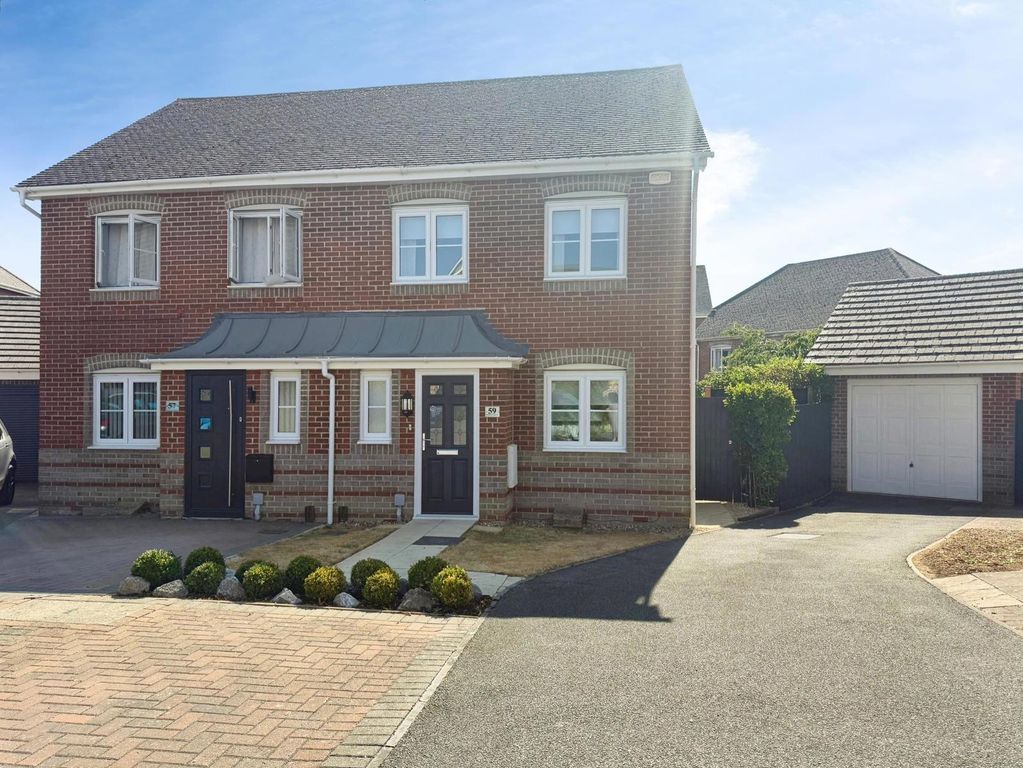 Property photo 1 of 17 Pbox-Img.Jpg