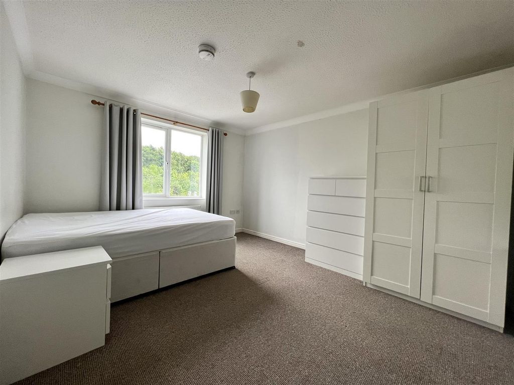 Property photo 3 of 9 Cjaich8T8Kga85Ermljksg.Jpg