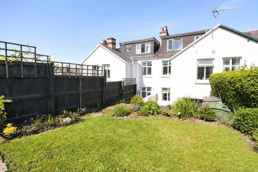 Property photo 1 of 22 1 - Picture No. 23