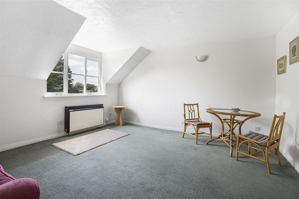Property photo 2 of 18 20_56506.Jpg