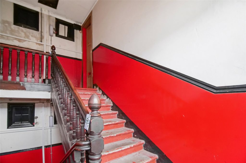 Property photo 3 of 22 Picture No. 03