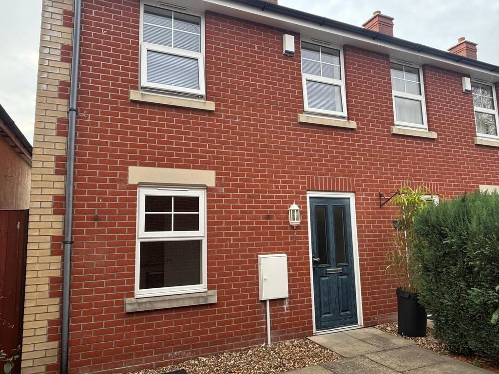 Property photo 1 of 11