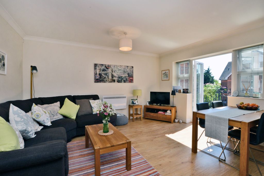 Property photo 2 of 16