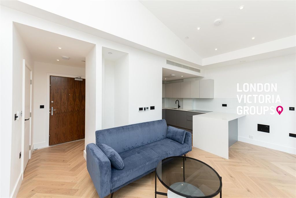 Property photo 2 of 17 1-11822.Jpg