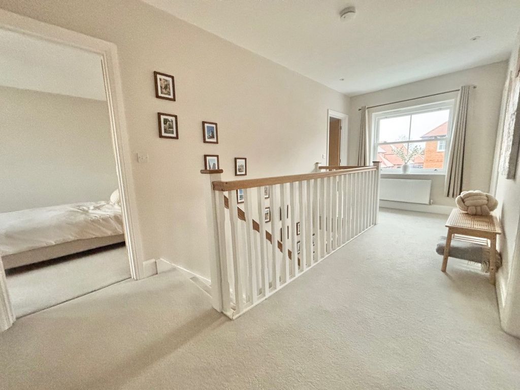 Property photo 3 of 26