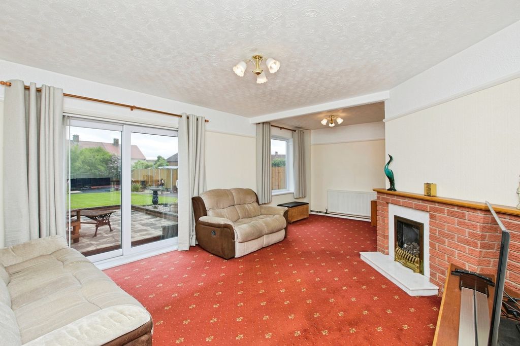 Property photo 3 of 17 Pbox-Img.Jpg