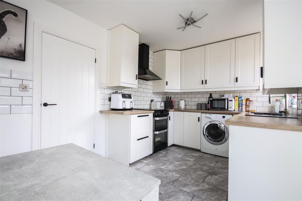 Property photo 2 of 16 Img_9298.Jpg