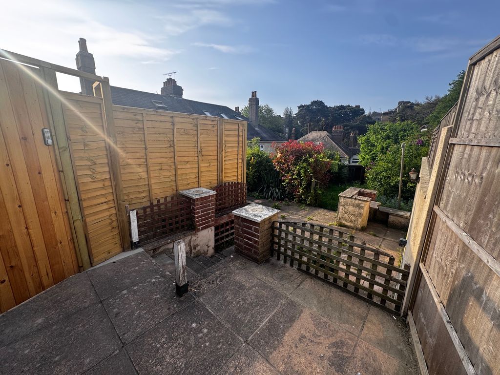 Property photo 2 of 13 Image