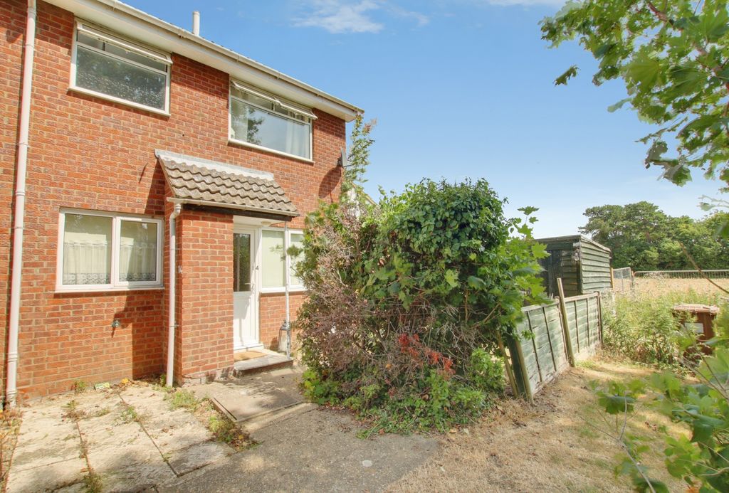 Property photo 2 of 8