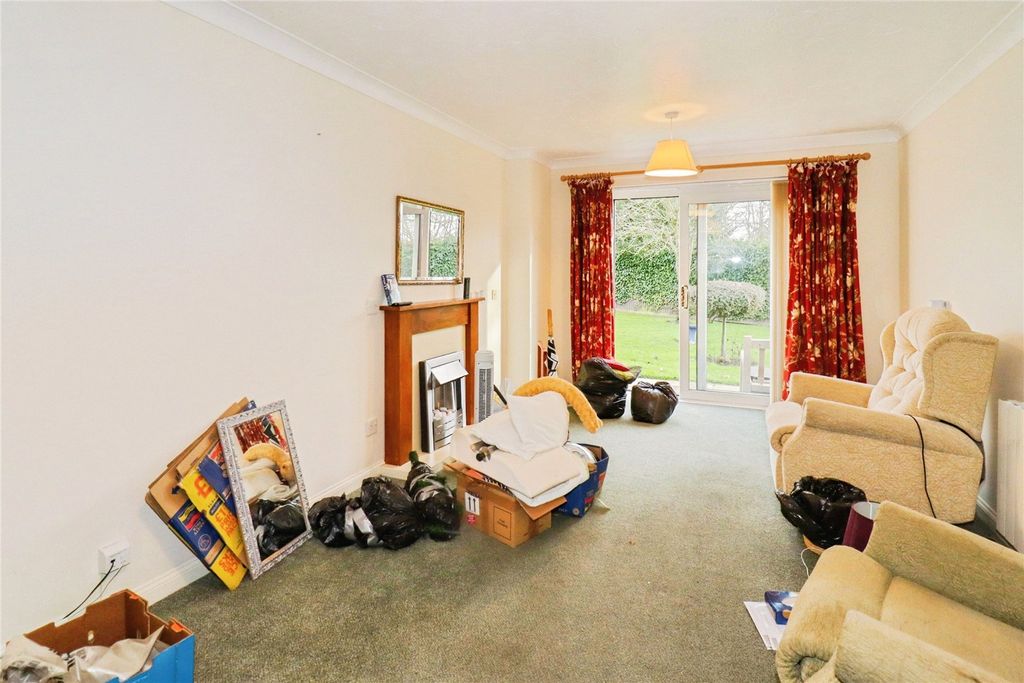 Property photo 2 of 10 Lounge