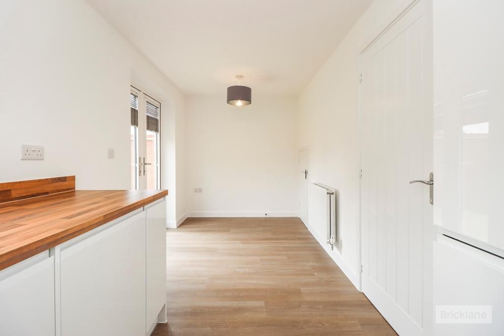 Property photo 3 of 13 Dining Area