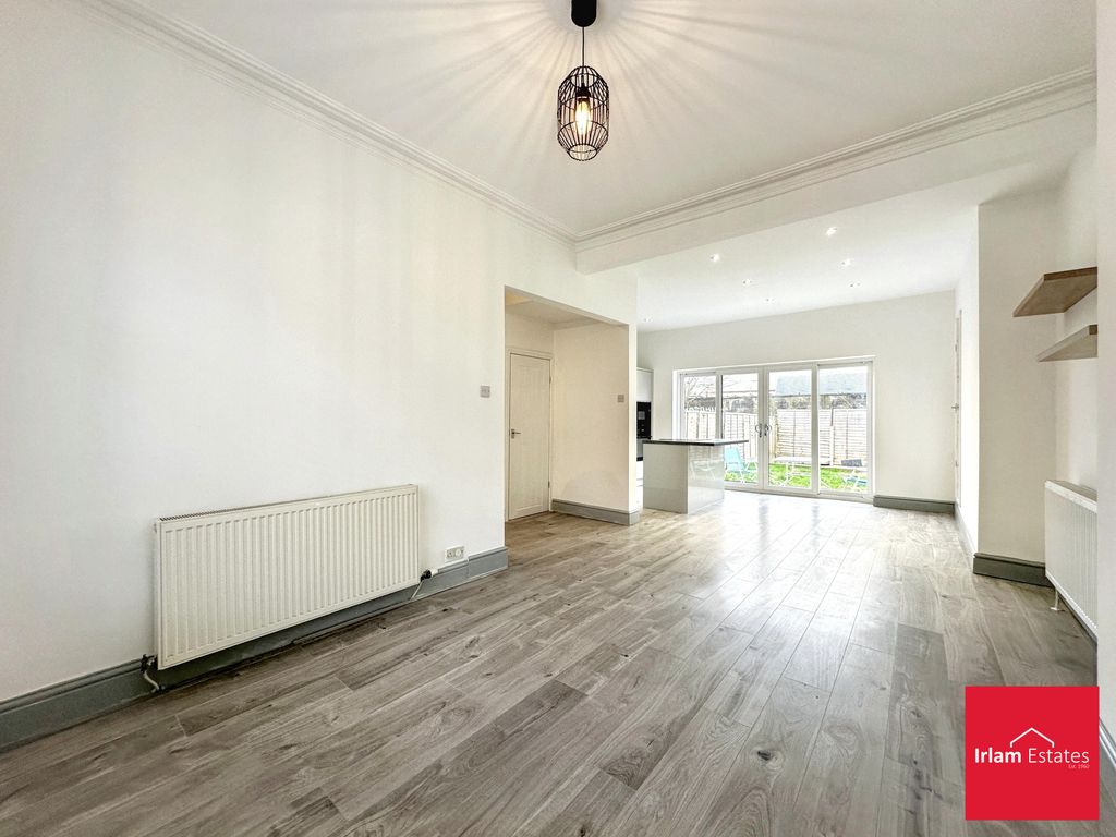 Property photo 3 of 15 Img_4828