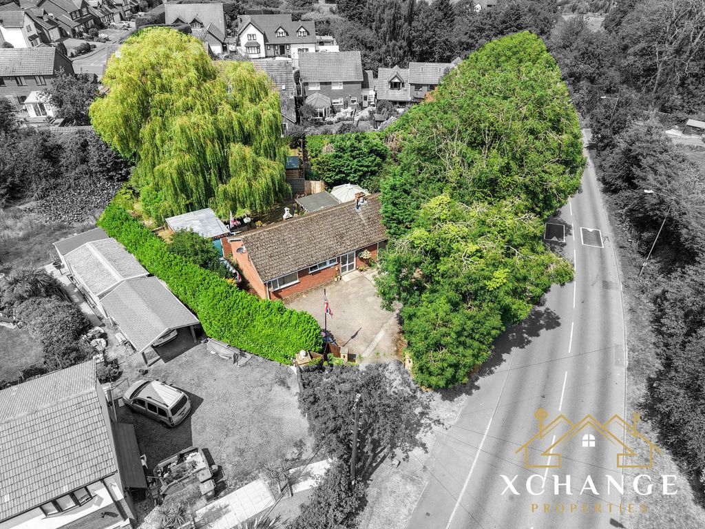 Property photo 1 of 32