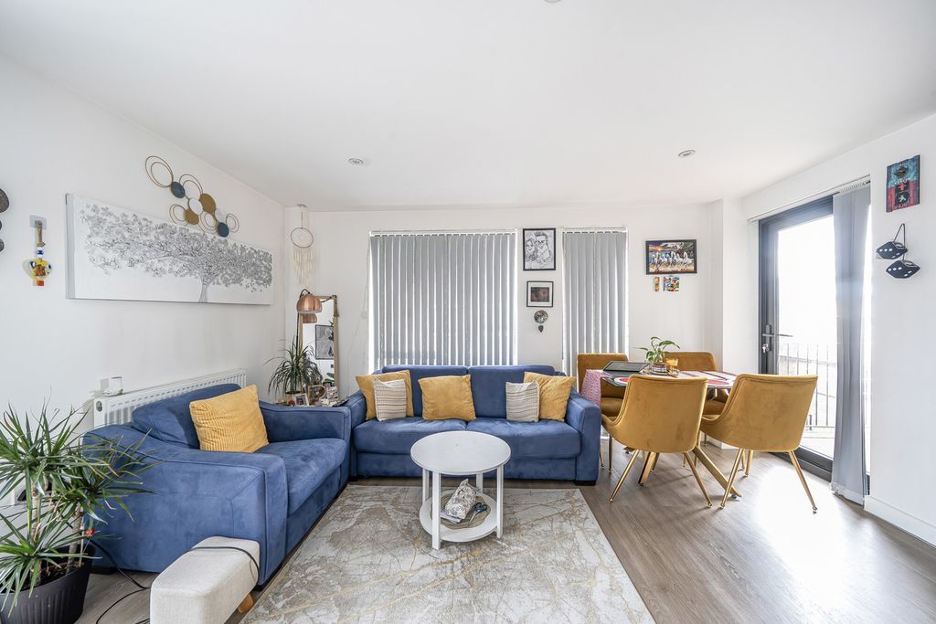 Property photo 3 of 19 1458261-15-6A034E...