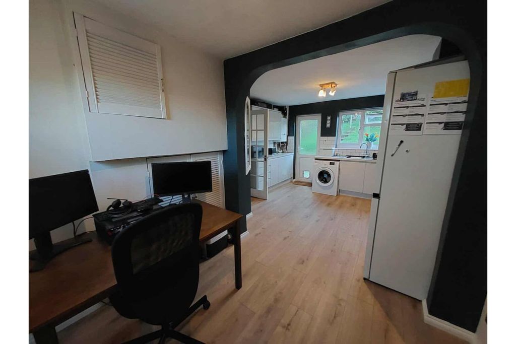 Property photo 3 of 12 Study