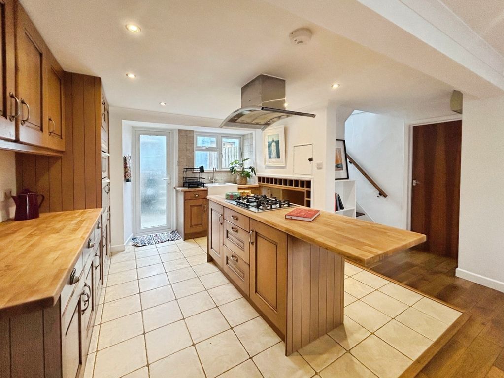 Property photo 2 of 24 4938546