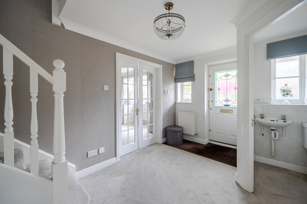 Property photo 3 of 14