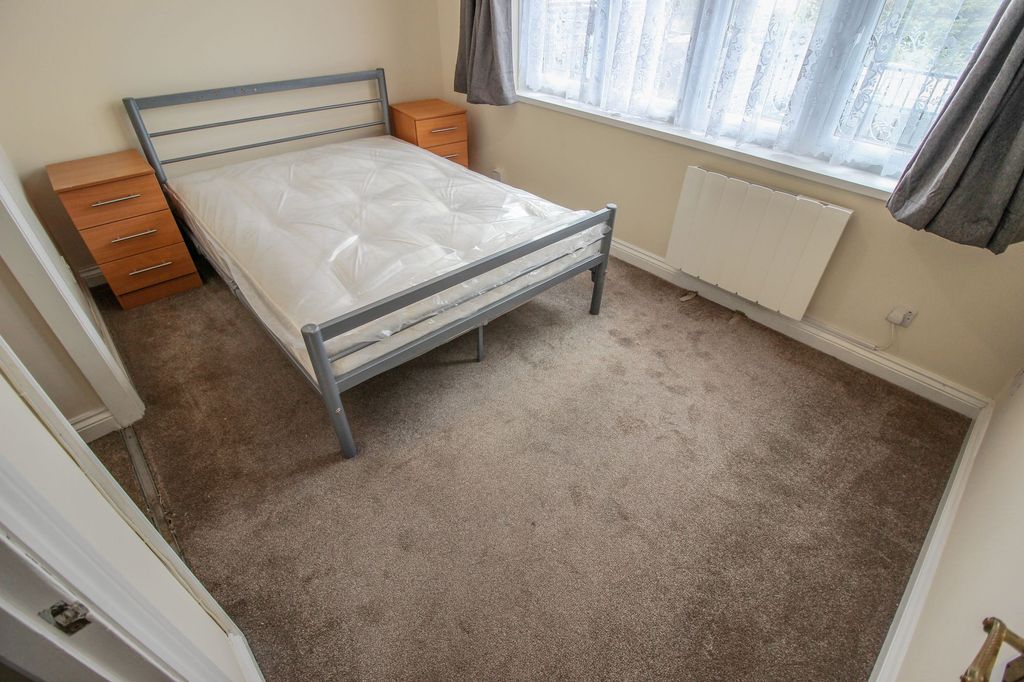 Property photo 2 of 4