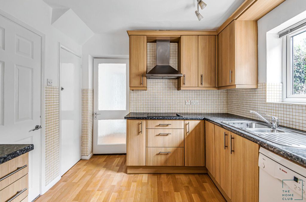 Property photo 3 of 17 Img_229_14_Original.Jpg