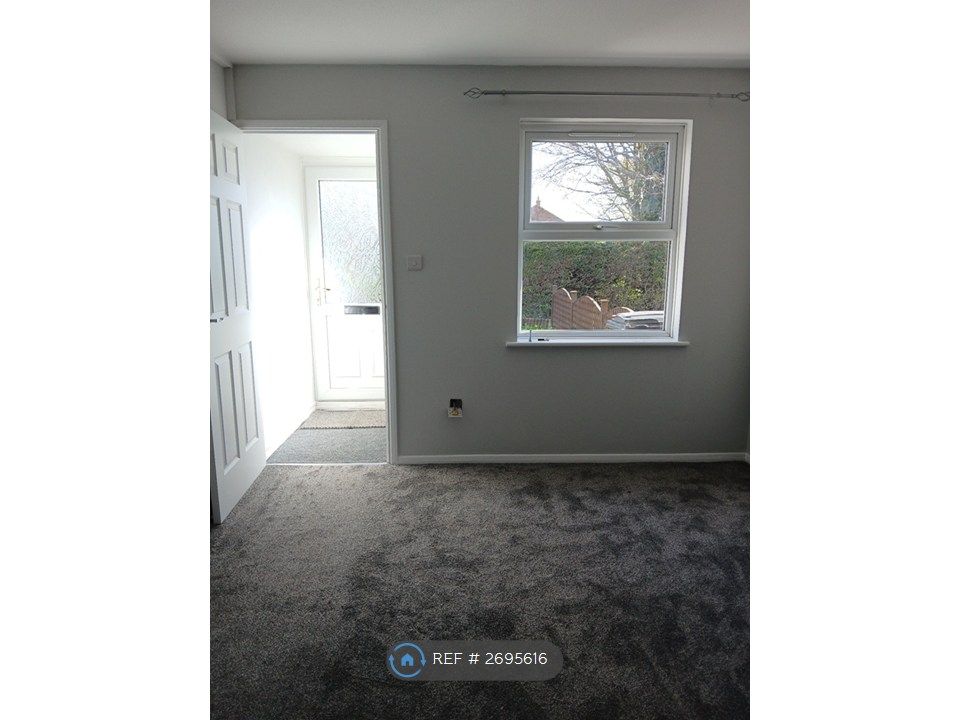 Property photo 2 of 9 Entrance