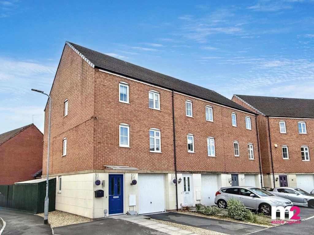 Property photo 1 of 24