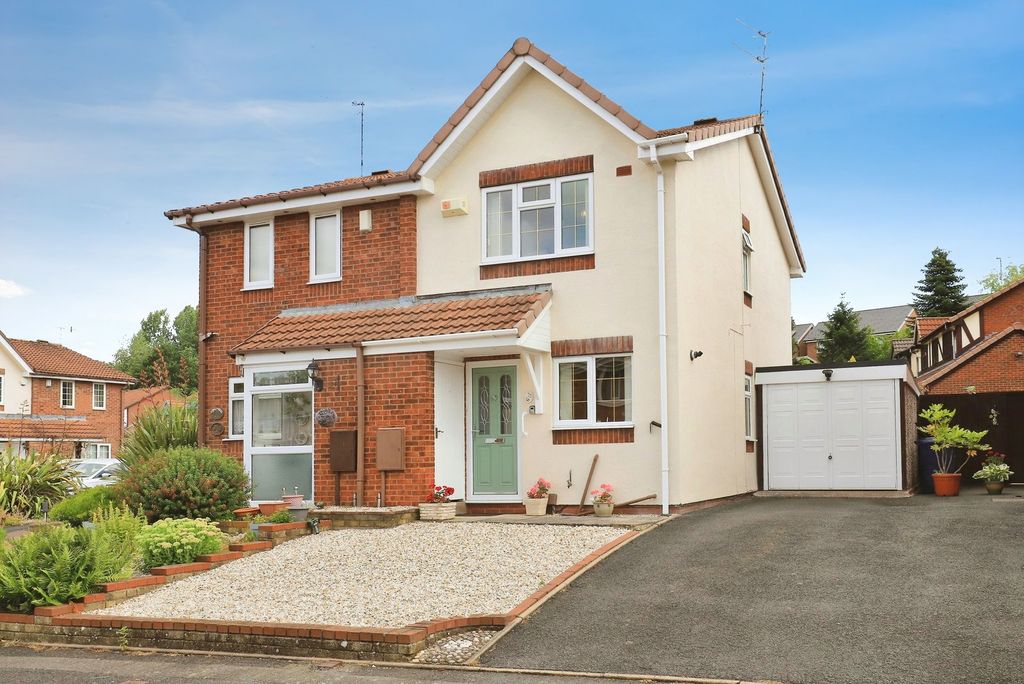 Property photo 1 of 27