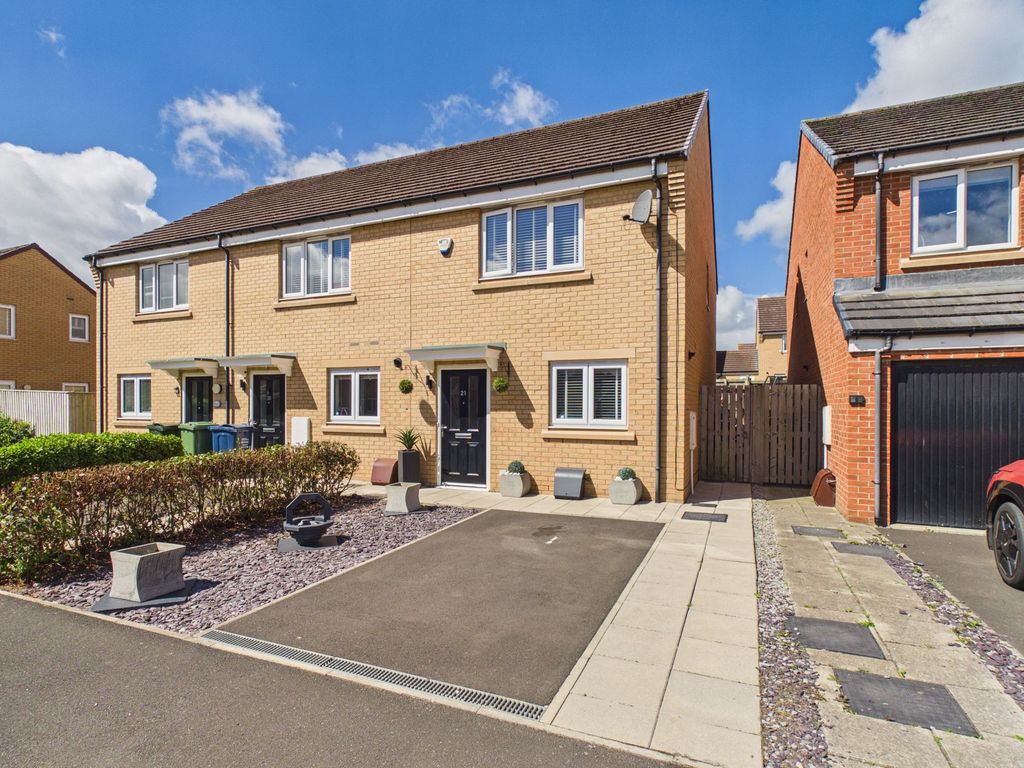 Property photo 1 of 10 External