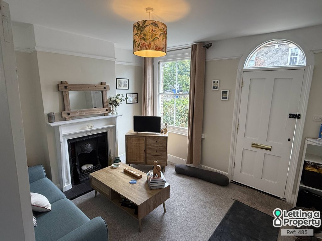 Property photo 3 of 14