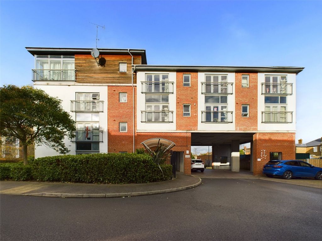 Property photo 1 of 14 Picture No. 01