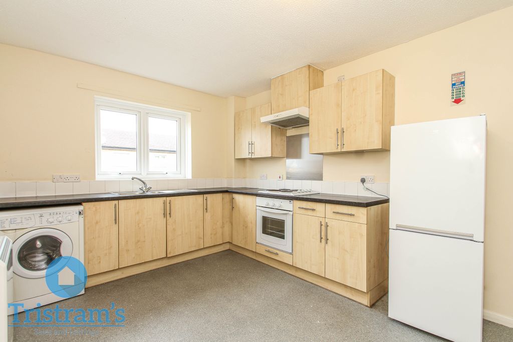Property photo 2 of 13