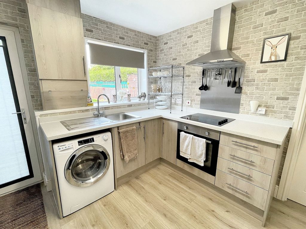 Property photo 3 of 16