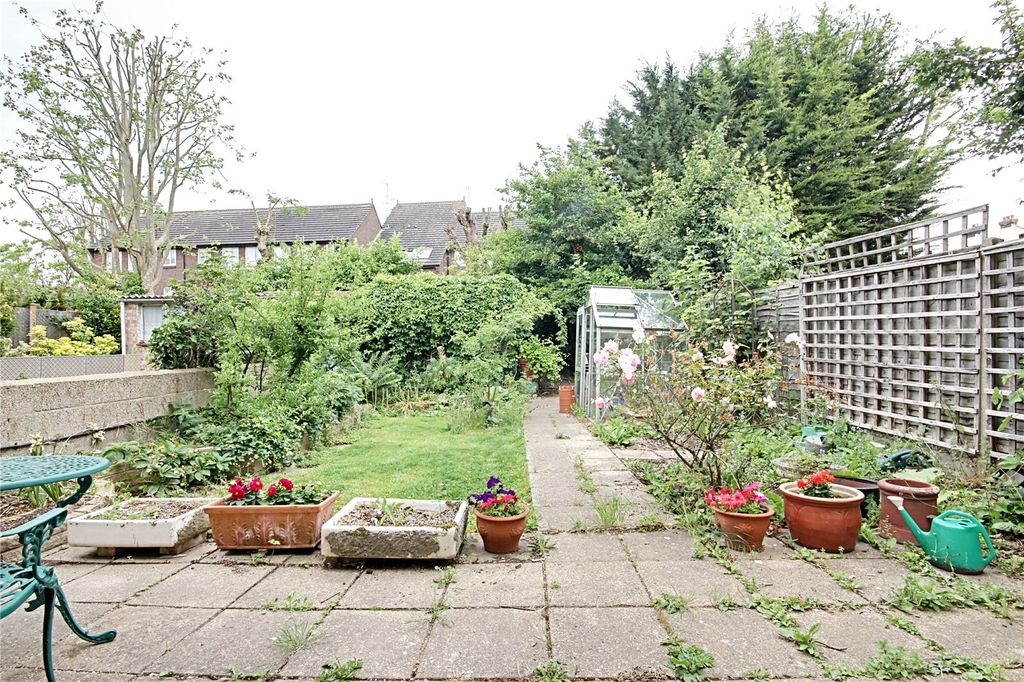 Property photo 2 of 22 Picture No. 28