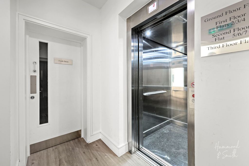 Additional image 16 of 2 bed flat for saleStar Lane, Epping CM16