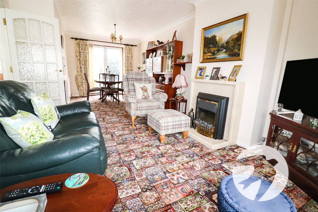 Property photo 3 of 16 Picture No. 13