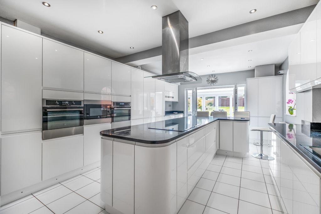 Property photo 3 of 30