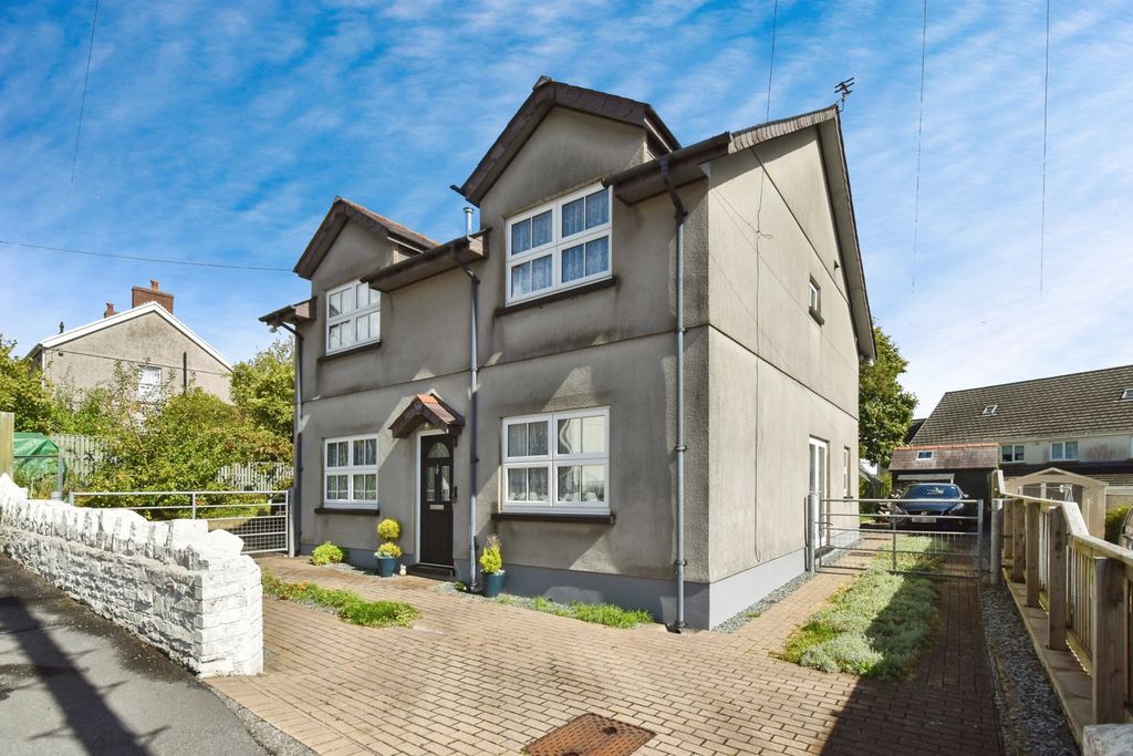 Property photo 1 of 32 Photo