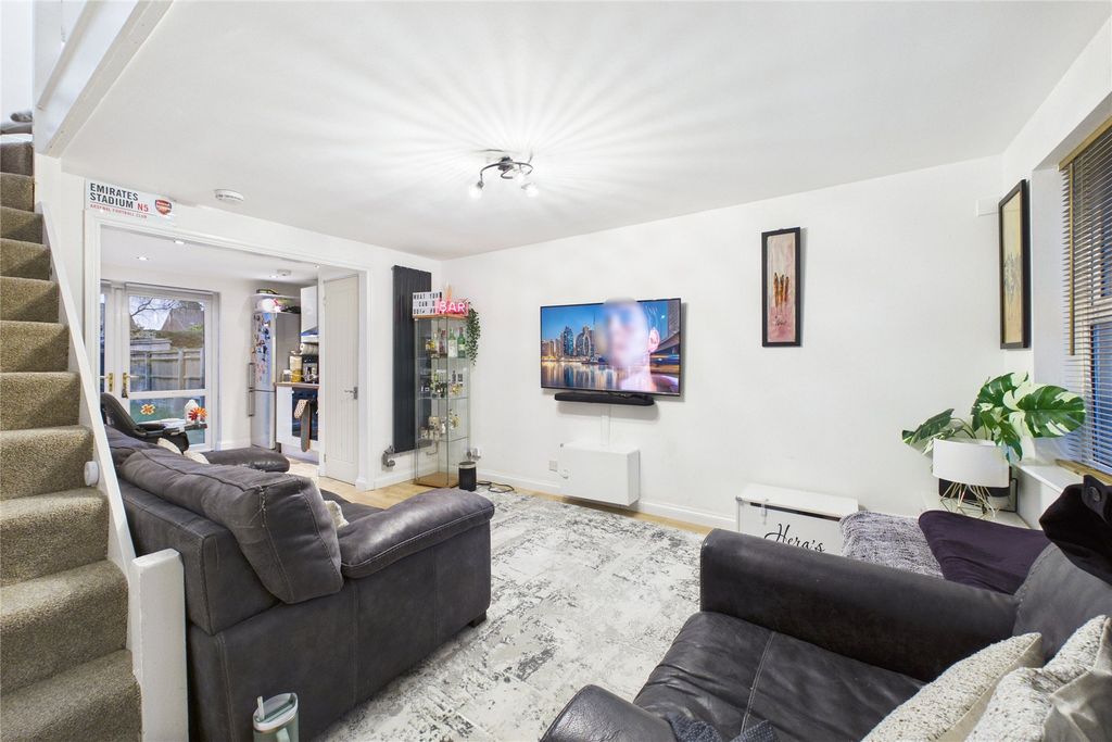 Property photo 2 of 12 Picture No. 25