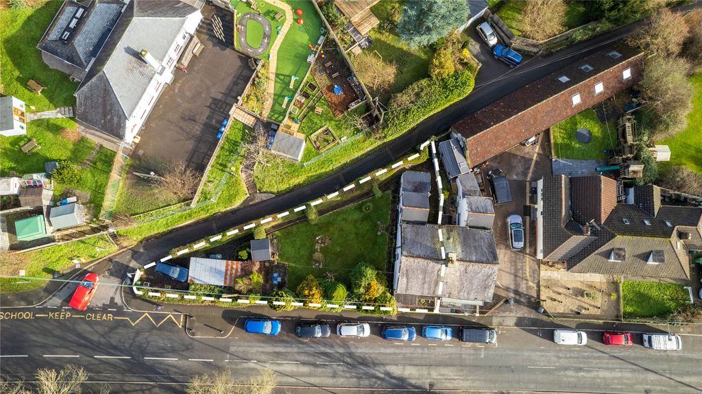 Property photo 2 of 19 Picture No. 03