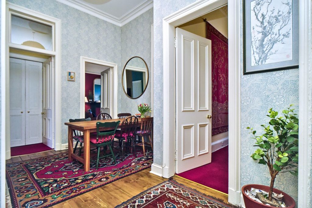 Property photo 2 of 18 4798221