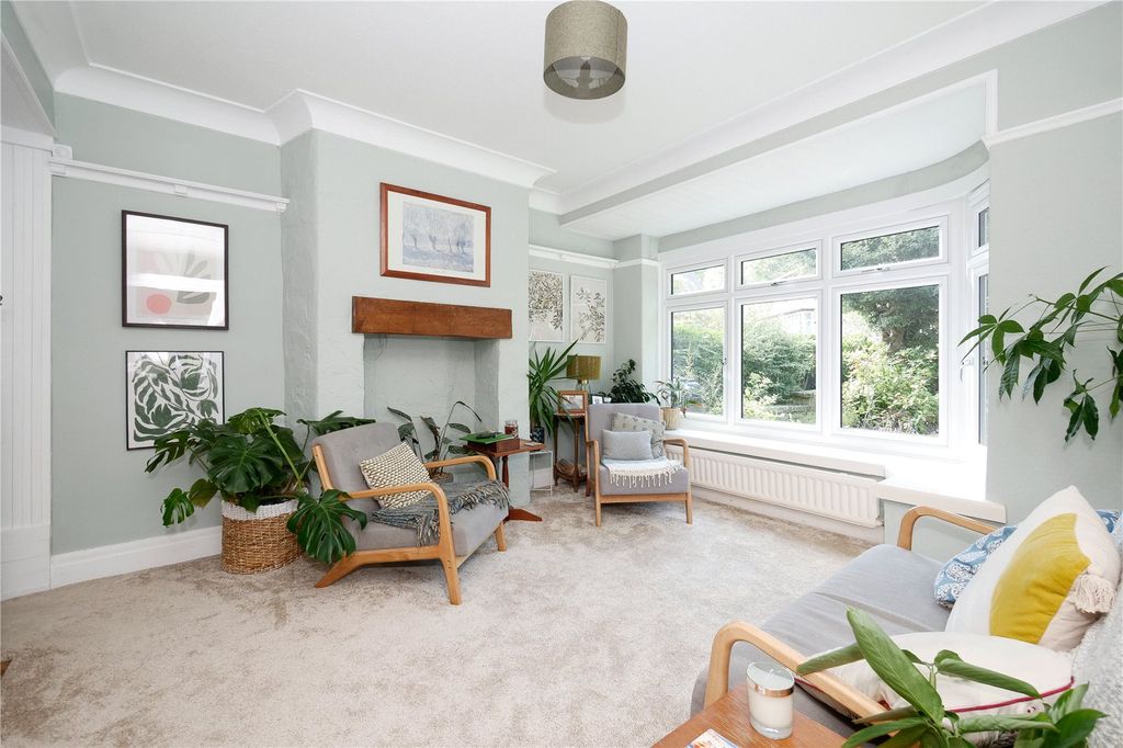 Property photo 2 of 31 Picture No. 28