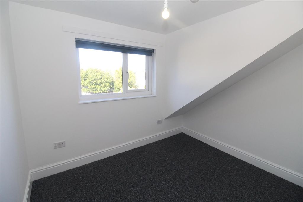 Property photo 2 of 9 Img_0579.Jpg