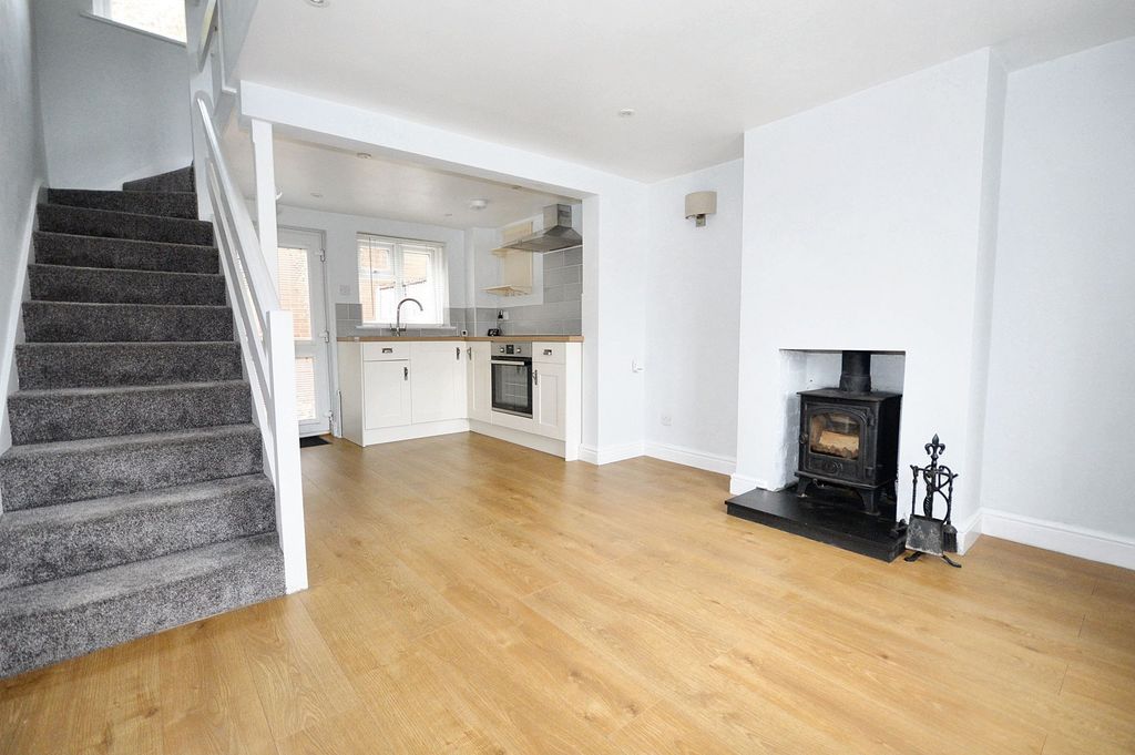 Property photo 2 of 6 Living Room