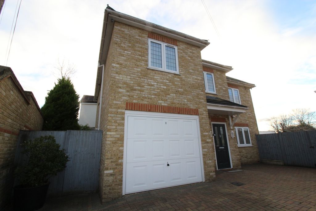 Property photo 1 of 16 Exterior