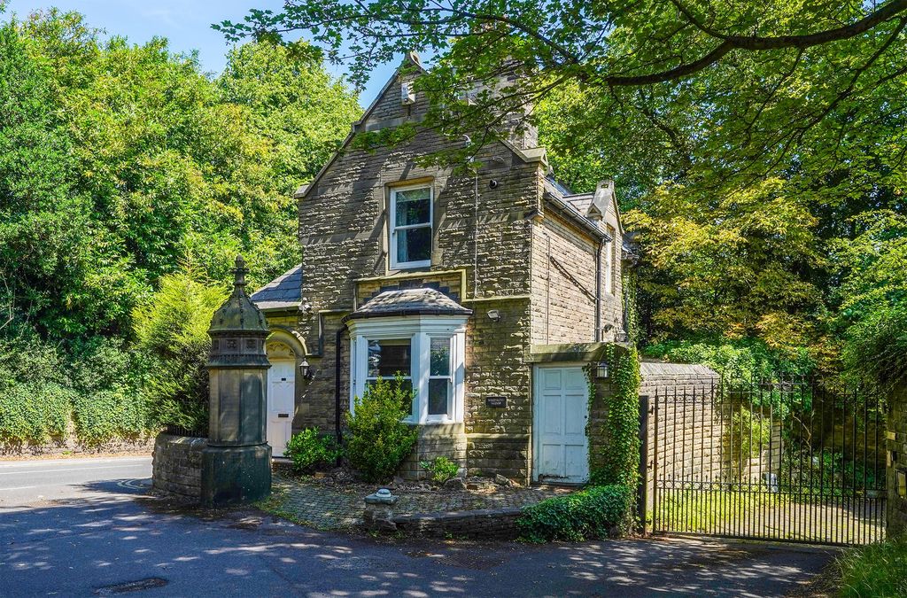 Property photo 3 of 13 Lodge, West Royd
