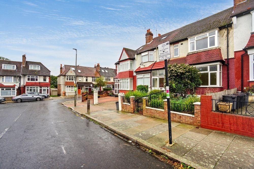 Property photo 2 of 21