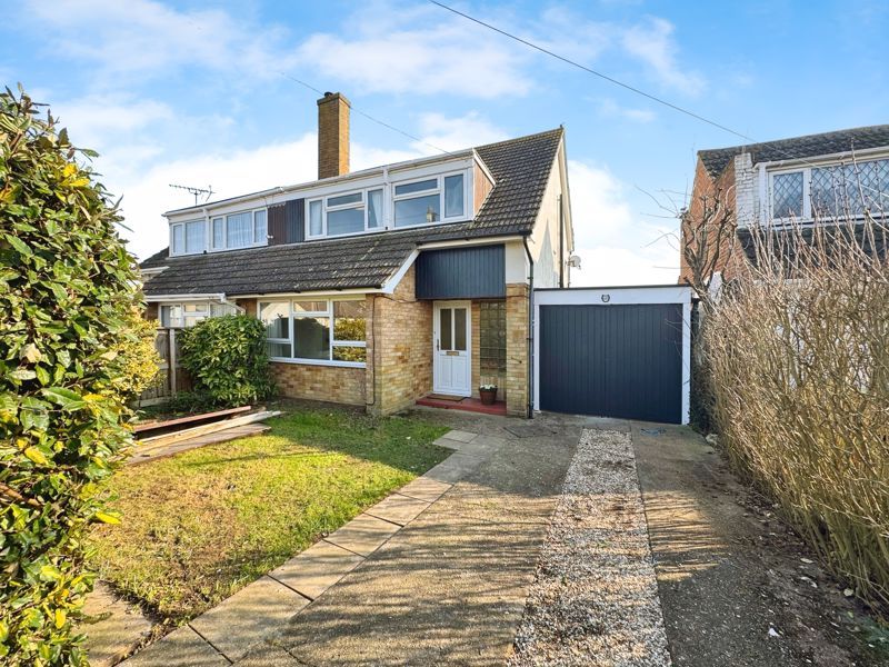 Property photo 1 of 18 Seaview Road