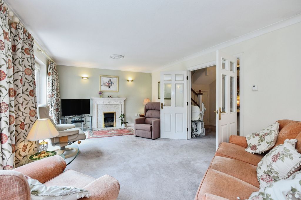 Property photo 2 of 16 Photography