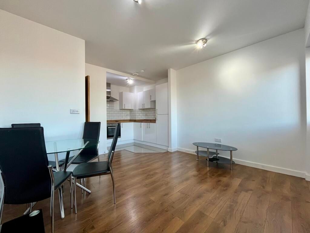 Property photo 1 of 2 Living Room