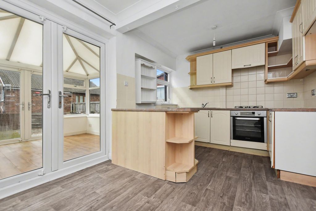 Property photo 3 of 21 Photograph 3